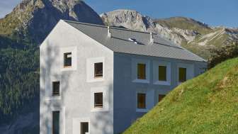 The Pensiun Laresch in summer