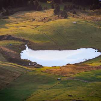 Sunrise at Libi Lake on Schamserberg from Piz Beverin
