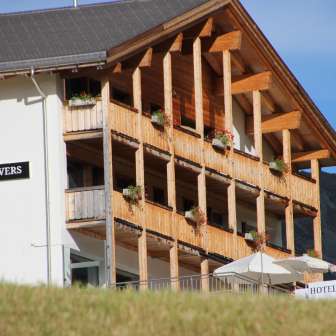 The Hotel Avers in summer