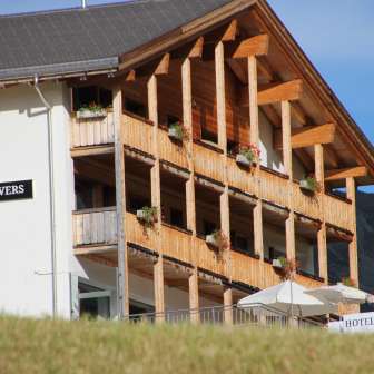 The Hotel Avers in summer