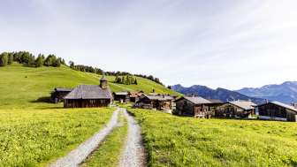 Obermutten in summer