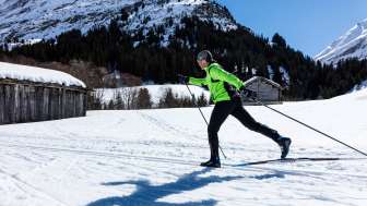 Classic cross-country skiing course for beginners  