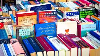 Biblio- and swap meet Biblio- and swap meet