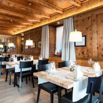 The Bündnerstuba in the Hotel Weiss Kreuz Thusis