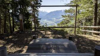 Thusisblick viewpoint near Feldis Thusisblick viewpoint near Feldis