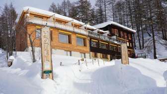 The Berghotel Sterna in Feldis