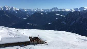 Lüsch Älpli Bar in the Tschappina Heinzenberg ski area