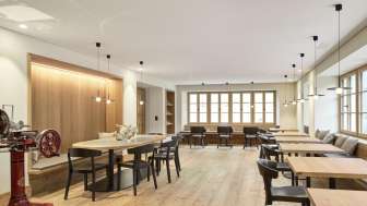 The Hotel Post in Andeer with its pub