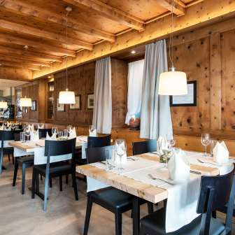 The Bündnerstuba in the Hotel Weiss Kreuz Thusis