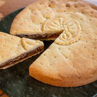 Splügnar Nut Cake