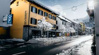 Gyger Confiserie - Restaurant - B&B in Thusis in summer