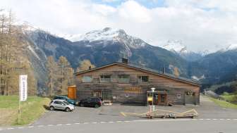 The Muntsulej restaurant in summer