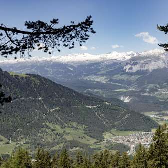 View of Rhäzüns and the Flimserstein from the Thusisblick vantage point near Feldis
