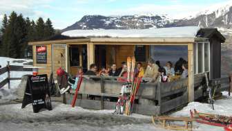 The Hexa-Hütta at the Sarn Lescha valley station