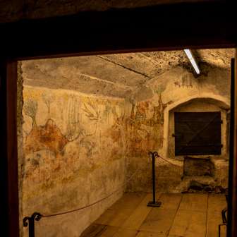 The original wall paintings in the Stoffelhaus are well preserved