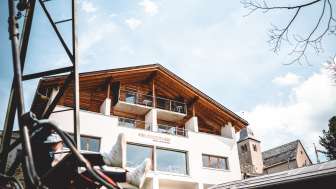 The Hotel Restaurant Feldiserhof in summer