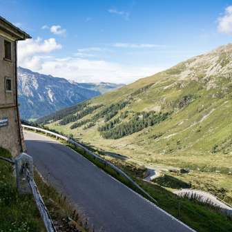 Mountain lodge Splügenpass